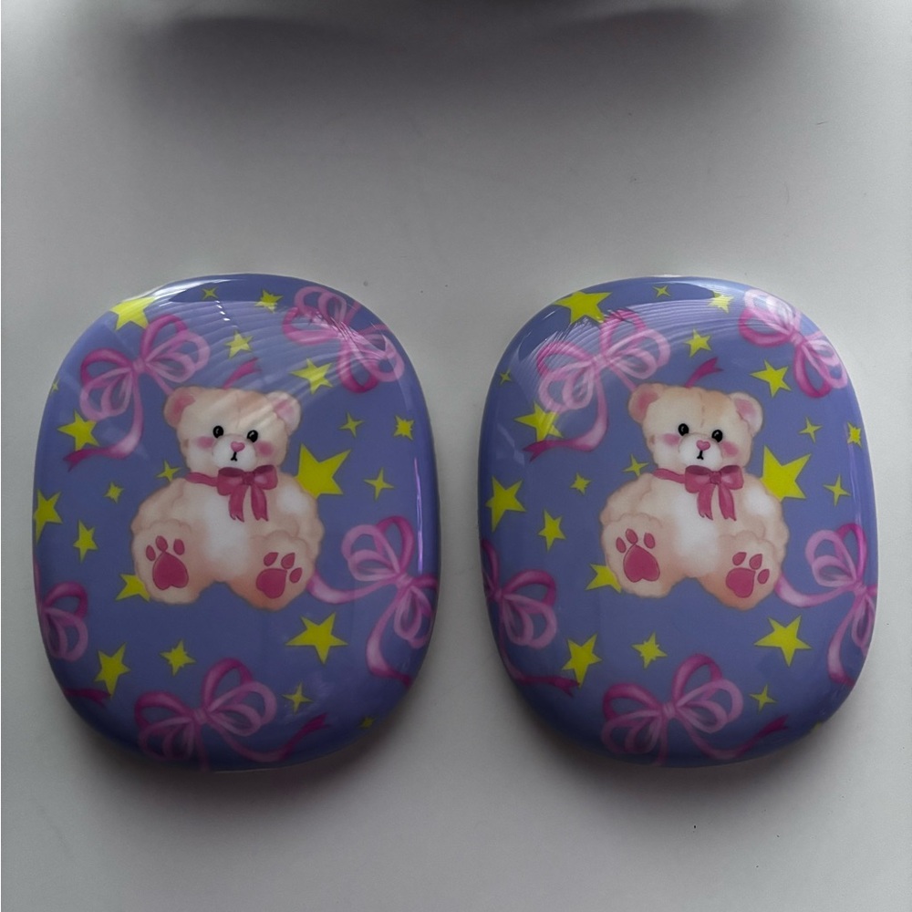 wildflower air pod max covers
teddy bear w/ pink bows & stars. ⭐️🎀💓